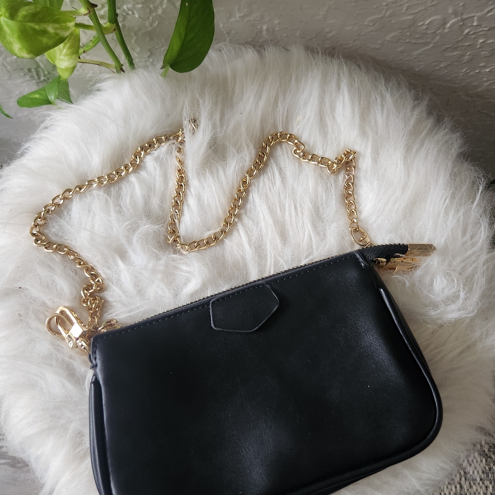 Elegant Black Leather Chain Bag